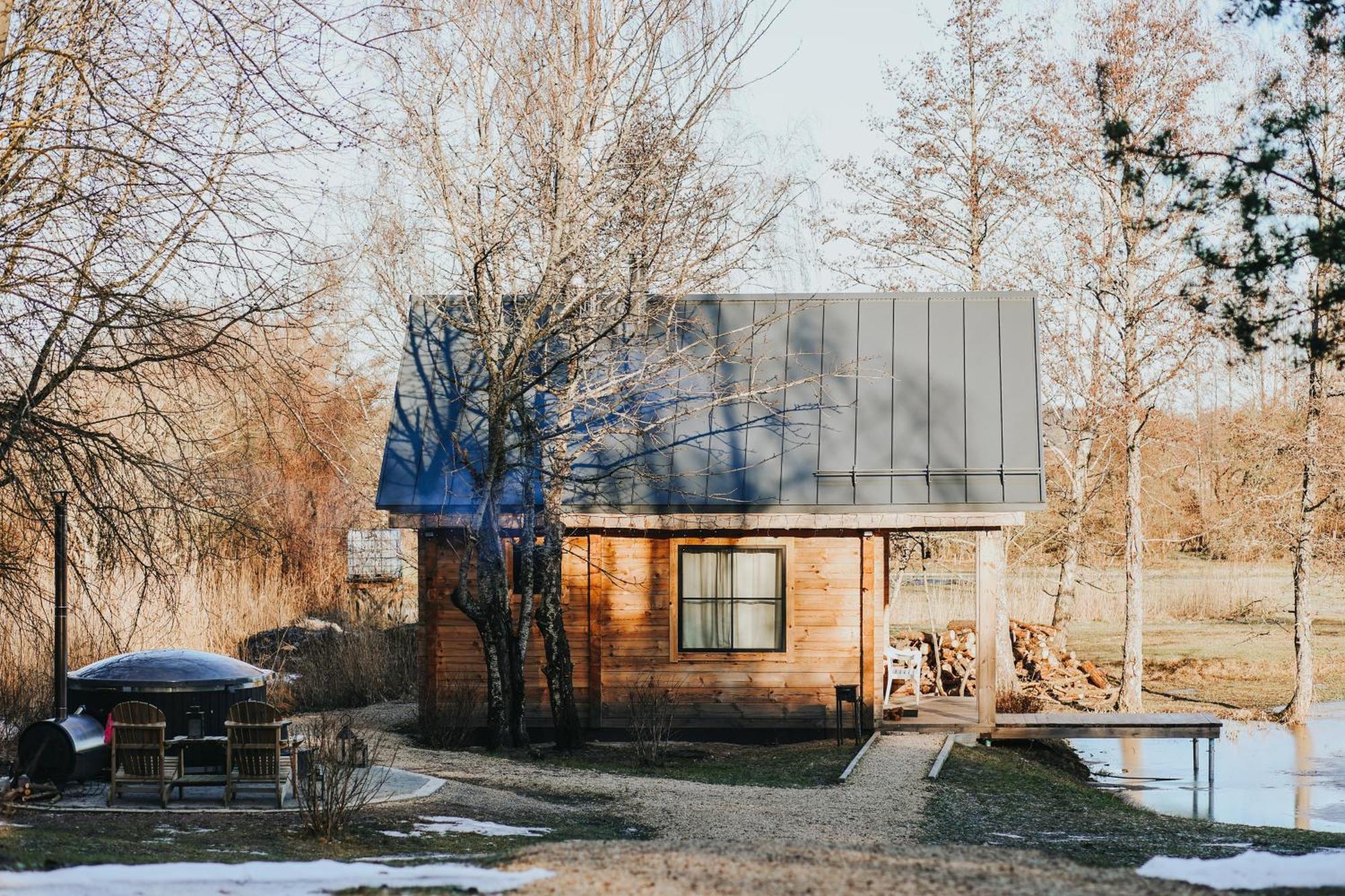 Apartamento Labiesi Jūrkalne Exterior foto